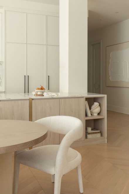 Détail de la cuisine et la salle à manger de Véronique Cloutier conçue par Ateliers Jacob