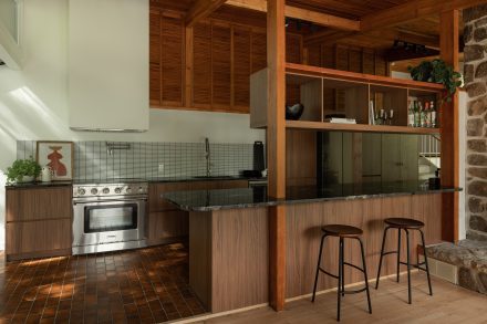 La cuisine de Coeur de Pirate conçue par Ateliers Jacob