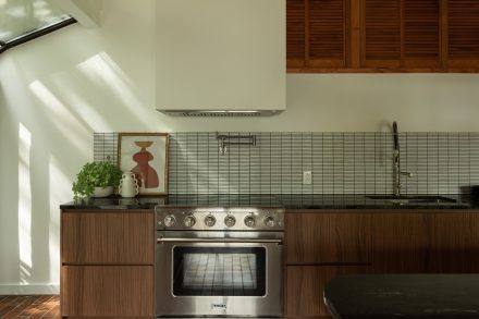 La cuisine de Coeur de Pirate conçue par Ateliers Jacob